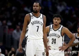 汤普森高光时刻 汤普森高光时刻